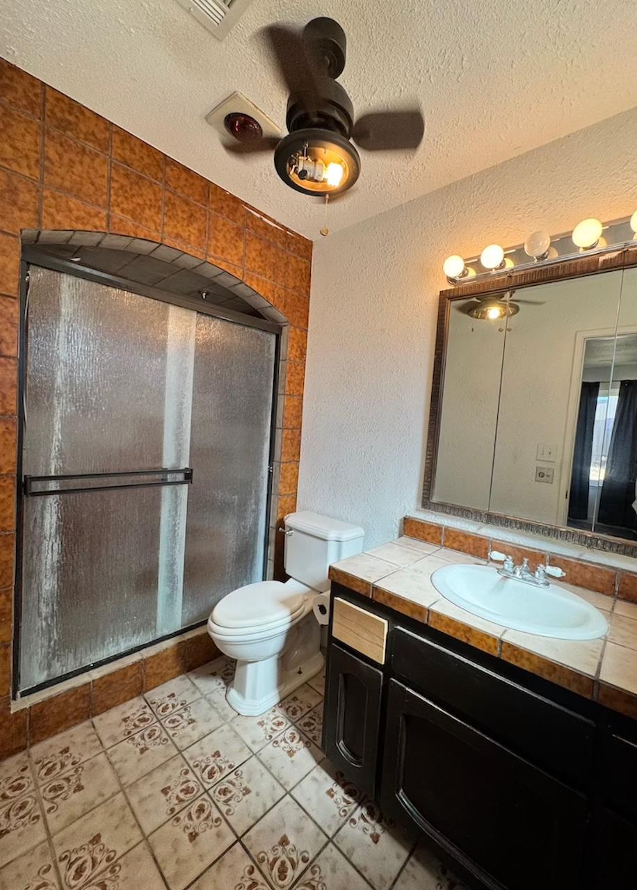 Fresno, California, 93723, United States, 3 Bedrooms Bedrooms, ,3 BathroomsBathrooms,Residential,For Sale,1982063