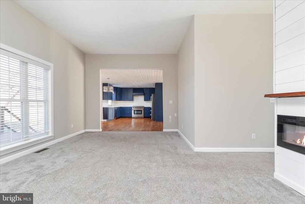 Winchester, Virginia, 22602, United States, 5 Bedrooms Bedrooms, ,5 BathroomsBathrooms,Residential,For Sale,2005998