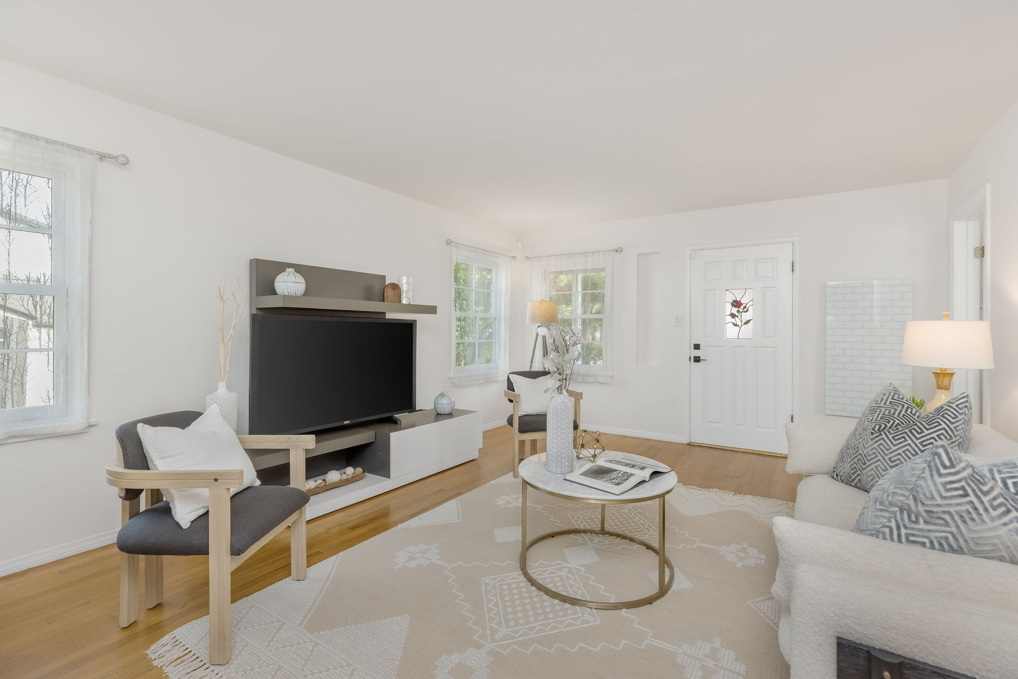  4931 Coolidge Ave - 物件實景