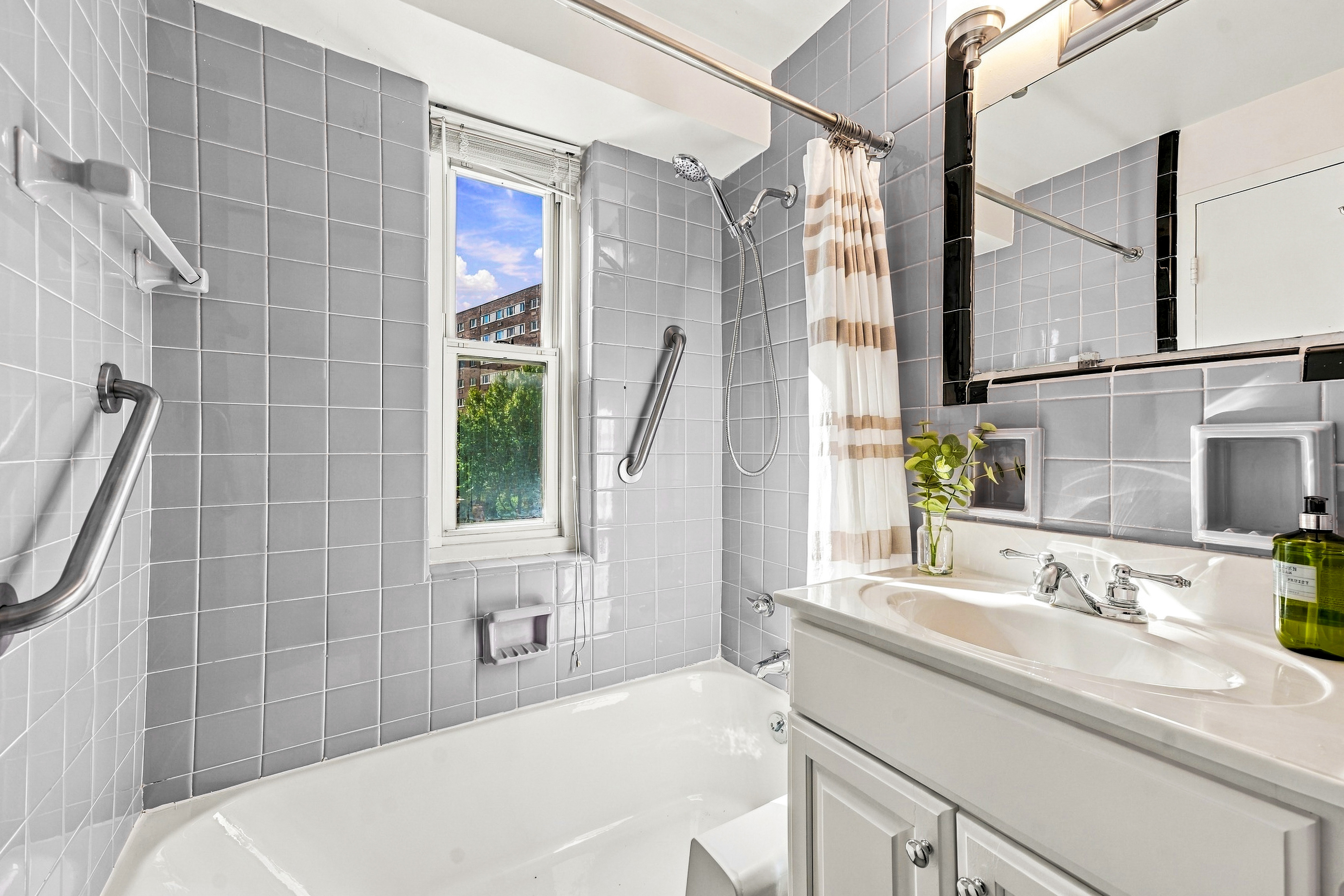  4625 Fifth Avenue #205, Pittsburgh, PA 15213 - 物件實景