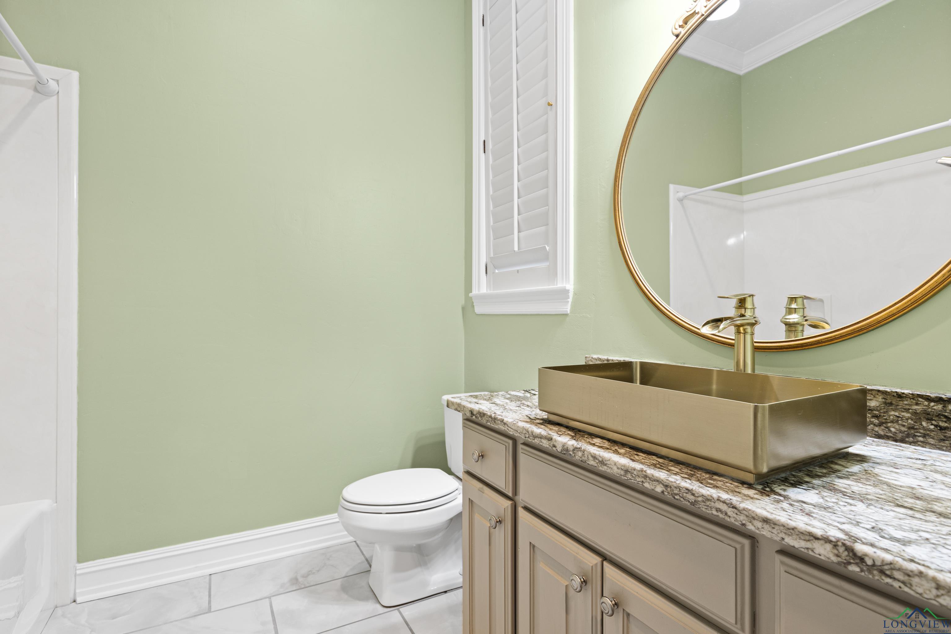 Longview, Texas, 75605, United States, 4 Bedrooms Bedrooms, ,6 BathroomsBathrooms,Residential,For Sale,1907778