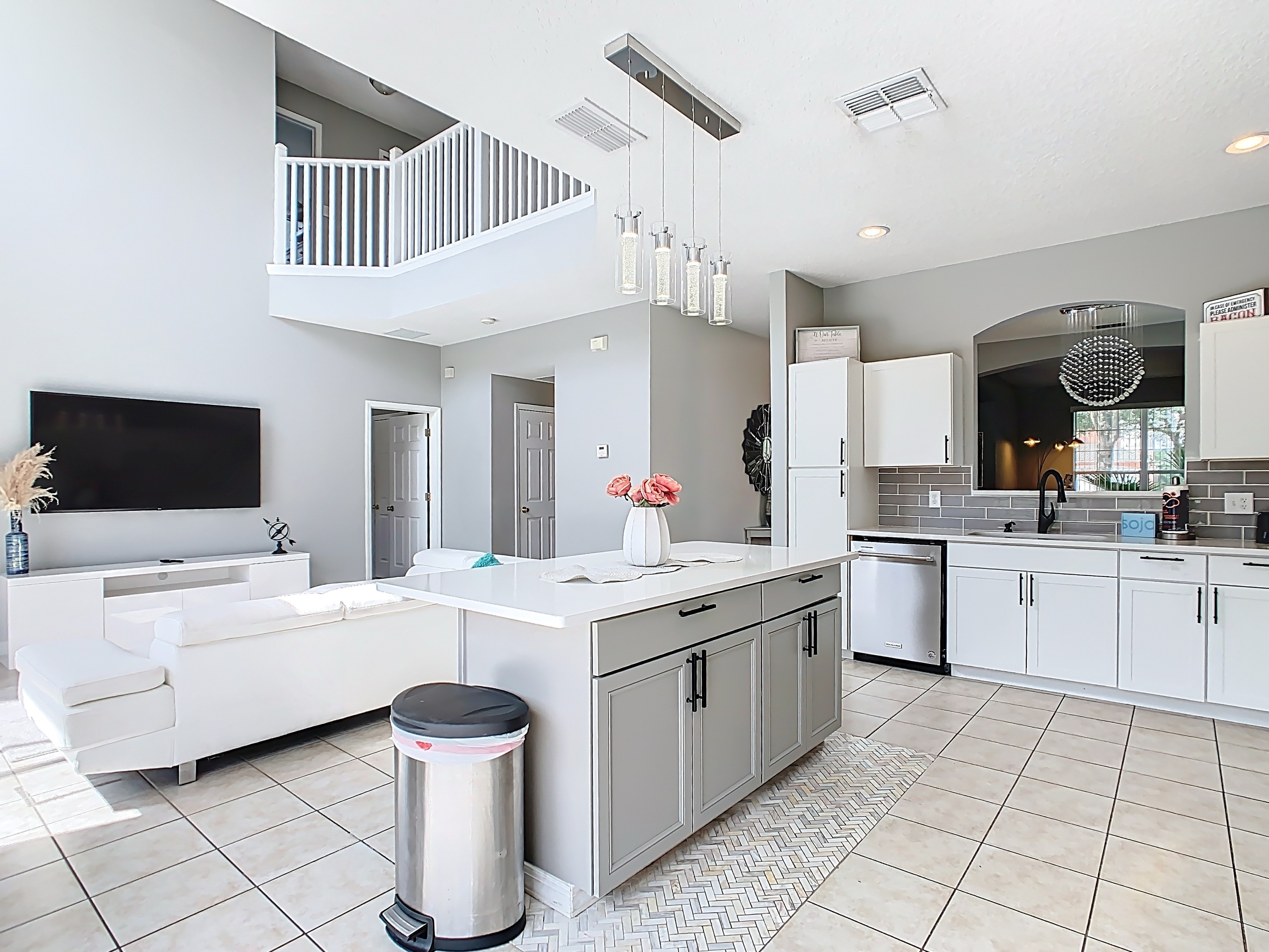 Kissimmee, Florida, 34747, United States, 6 Bedrooms Bedrooms, ,5 BathroomsBathrooms,Residential,For Sale,1920294
