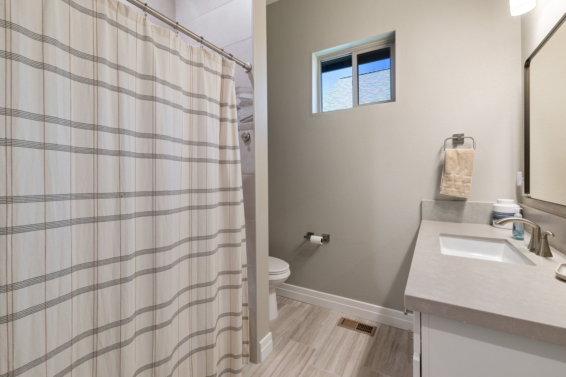  Built in 2024, Single level home minutes away from Silver Oak golf course - 物件實景