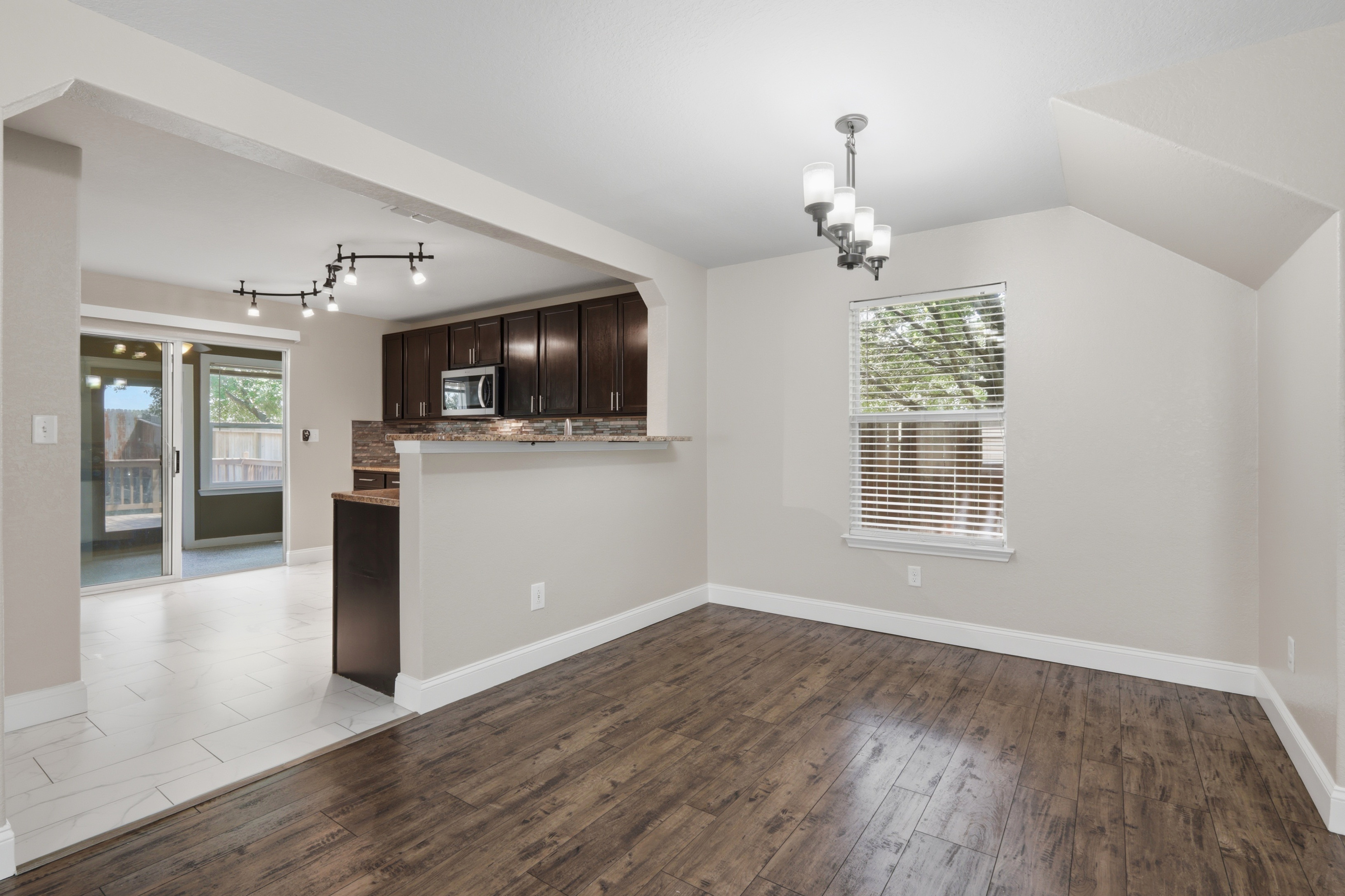  The Kensington Retreat on Walnut Crest - 物件實景