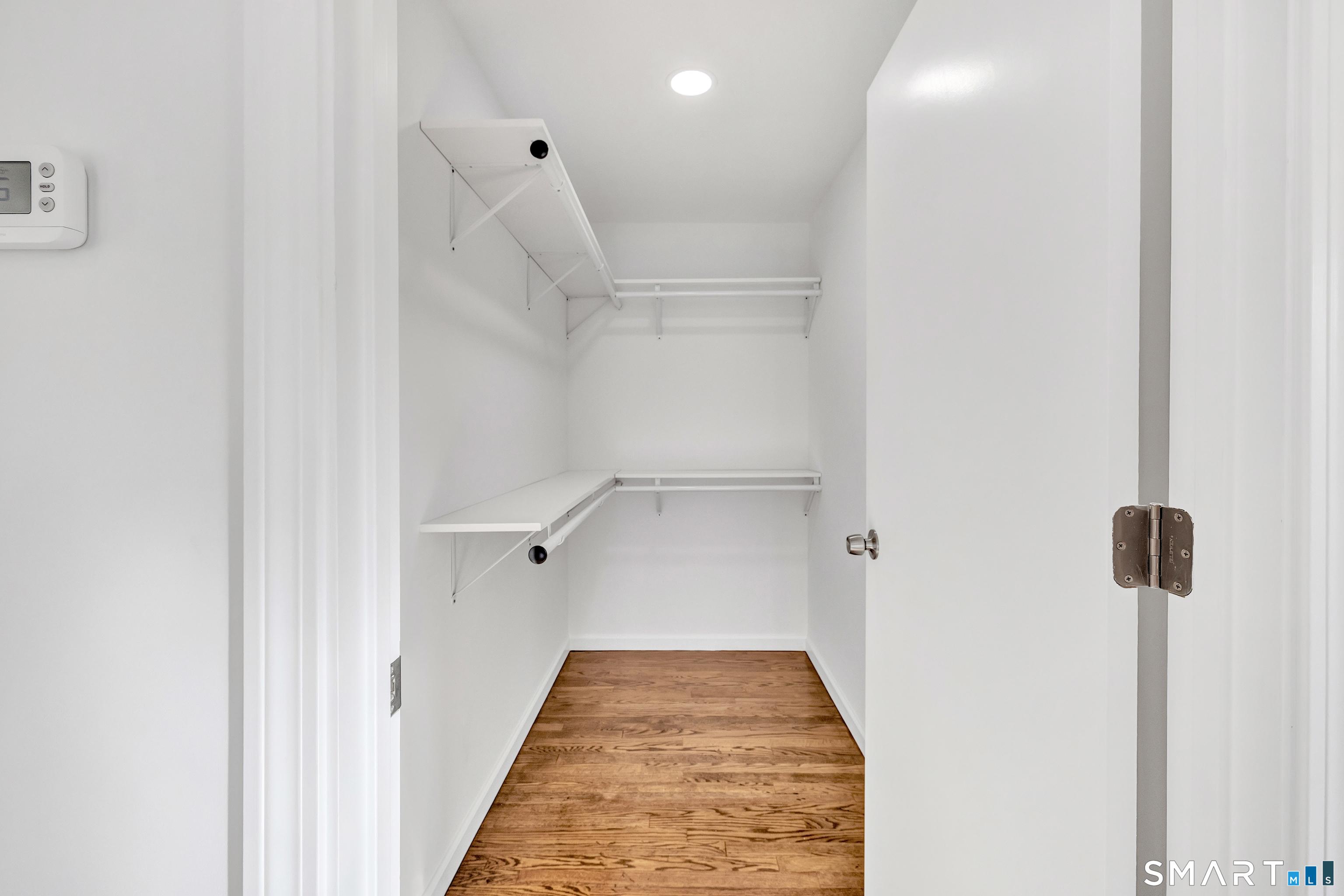 North Haven, Connecticut, 06473, United States, 3 Bedrooms Bedrooms, ,3 BathroomsBathrooms,Residential,For Sale,2011672