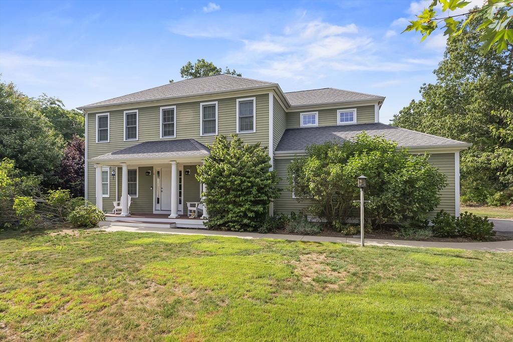 Duxbury, Massachusetts, 02332, United States, 3 Bedrooms Bedrooms, ,3 BathroomsBathrooms,Residential,For Sale,1940919