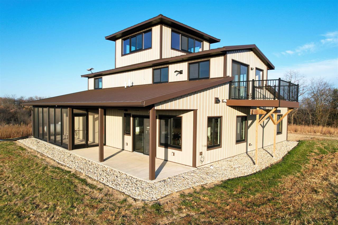 Muscoda, Wisconsin, 53573, United States, 3 Bedrooms Bedrooms, ,3 BathroomsBathrooms,Residential,For Sale,1990387