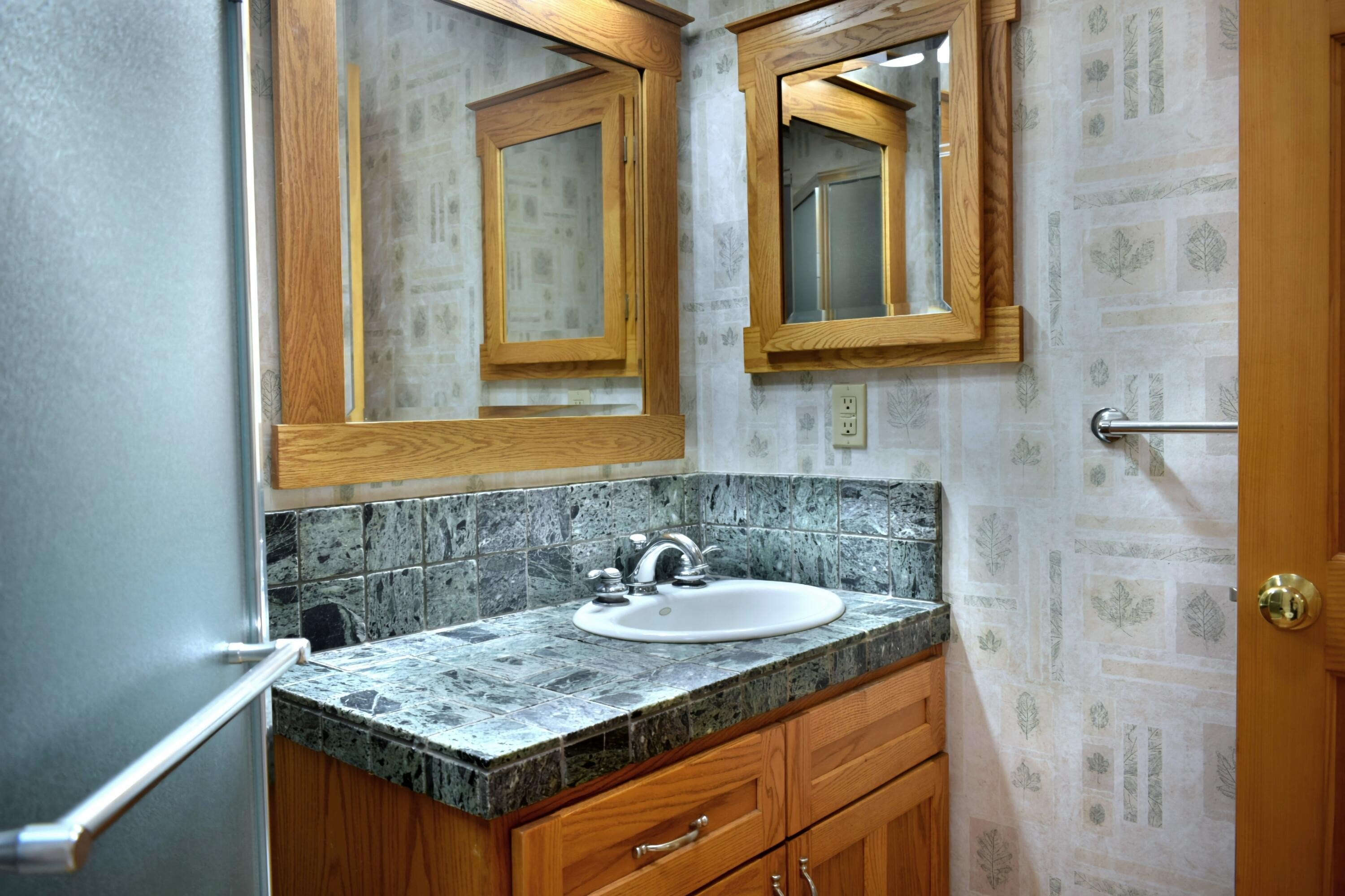 Cave Junction, Oregon, 97523, United States, 3 Bedrooms Bedrooms, ,3 BathroomsBathrooms,Residential,For Sale,1975674