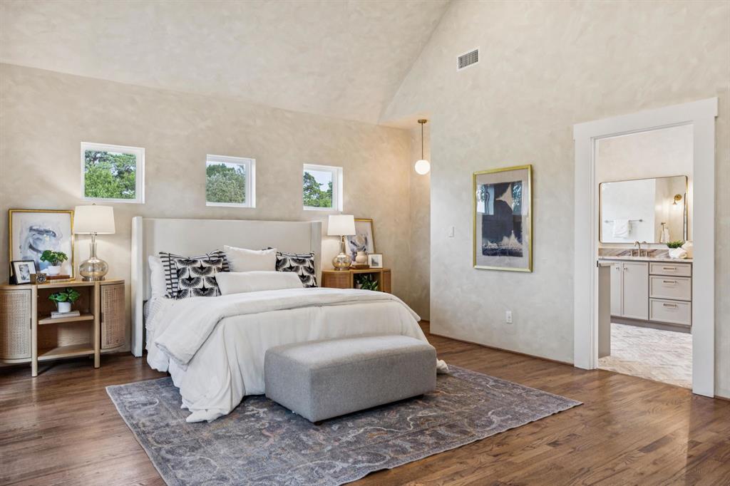 Dallas, Texas, 75211, United States, 4 Bedrooms Bedrooms, ,3 BathroomsBathrooms,Residential,For Sale,1988260