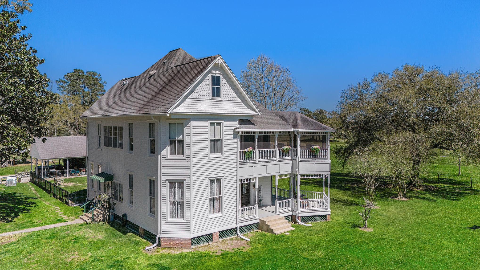 Anahuac, Texas, 77514, United States, 3 Bedrooms Bedrooms, ,2 BathroomsBathrooms,Residential,For Sale,1908288
