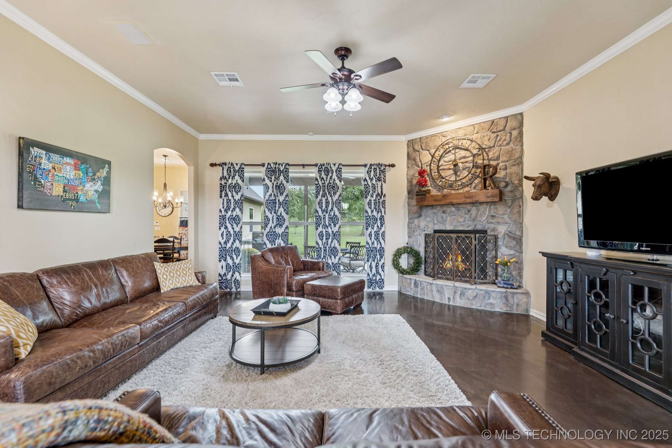 Sapulpa, Oklahoma, 74066, United States, 4 Bedrooms Bedrooms, ,4 BathroomsBathrooms,Residential,For Sale,1940003