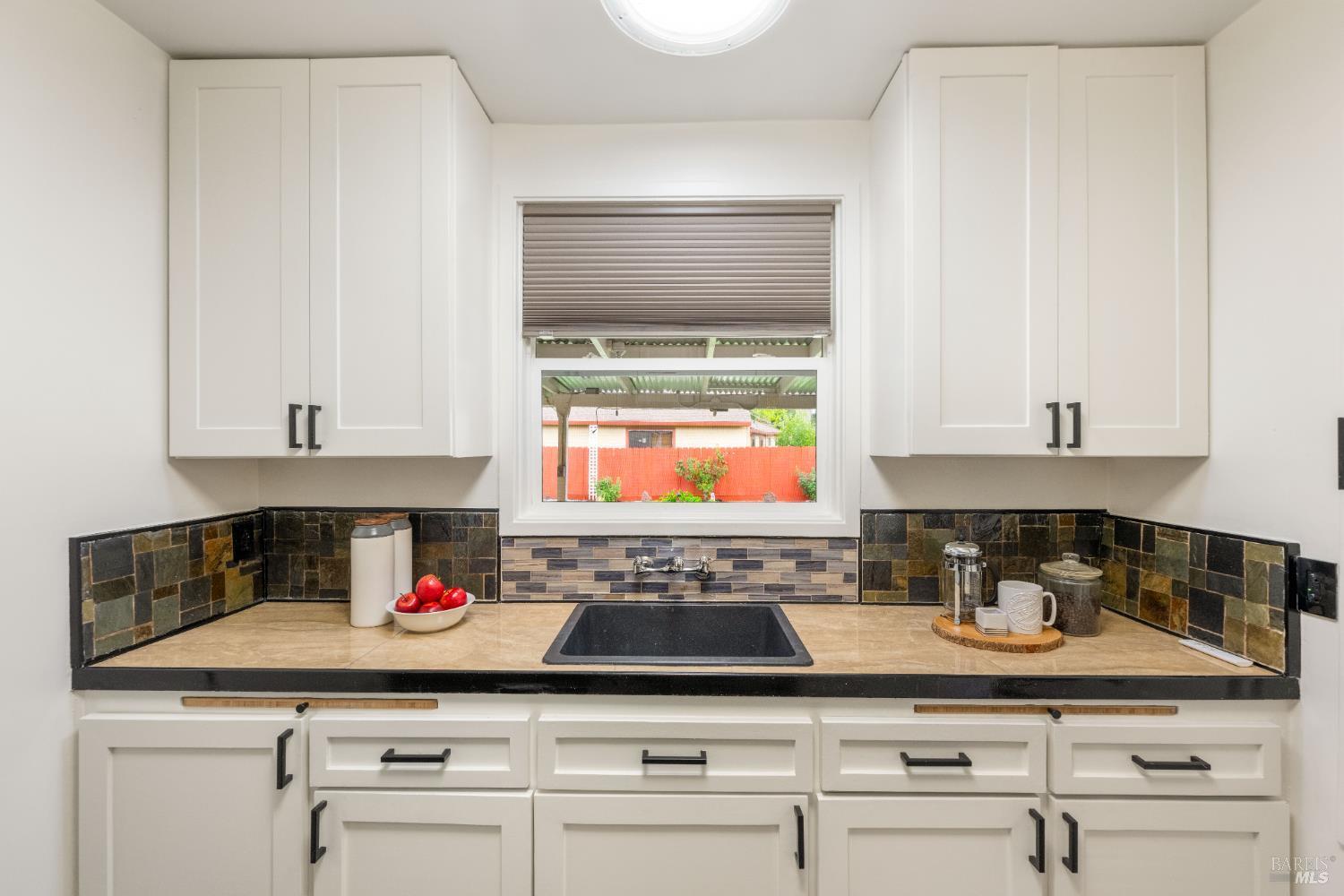 Napa, California, 94558, United States, 2 Bedrooms Bedrooms, ,1 BathroomBathrooms,Residential,For Sale,1947582