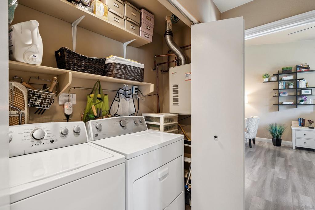 San Diego, California, 92122, United States, 2 Bedrooms Bedrooms, ,2 BathroomsBathrooms,Residential,For Sale,2002525