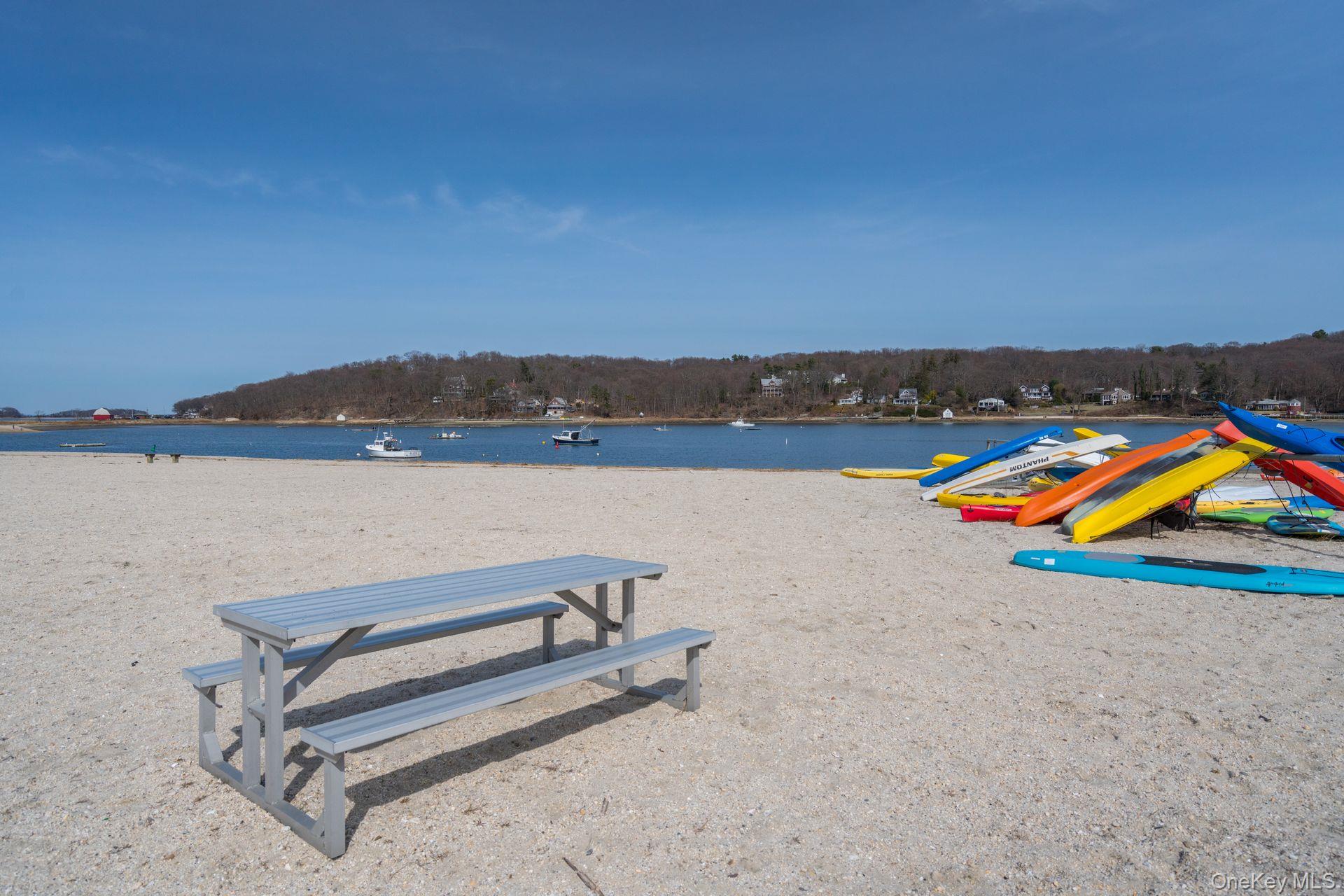  521 Adams Street, Centerport, NY, 11721 - 物件實景