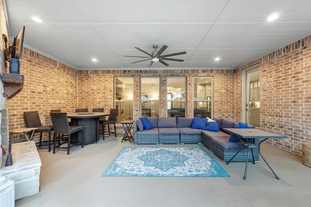 Midlothian, Texas, 76065, United States, 4 Bedrooms Bedrooms, ,3 BathroomsBathrooms,Residential,For Sale,1950999