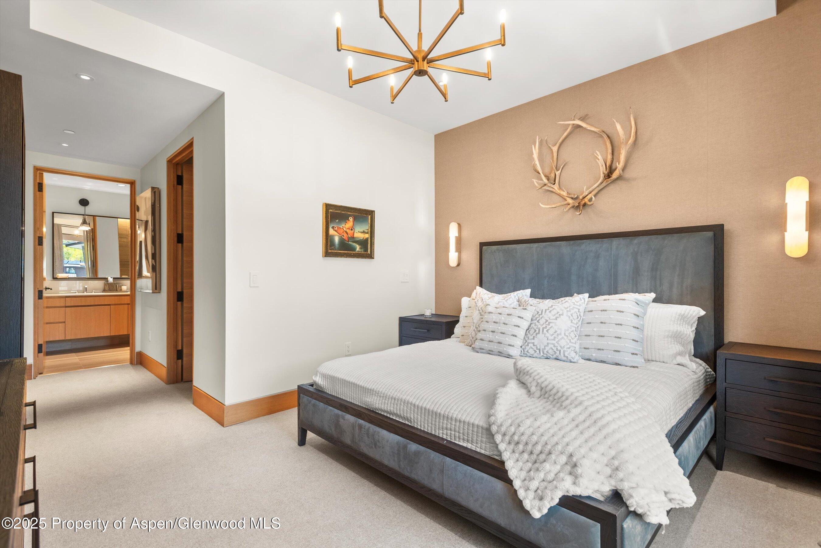 Snowmass Village, Colorado, 81615, United States, 3 Bedrooms Bedrooms, ,3 BathroomsBathrooms,Residential,For Sale,1997105