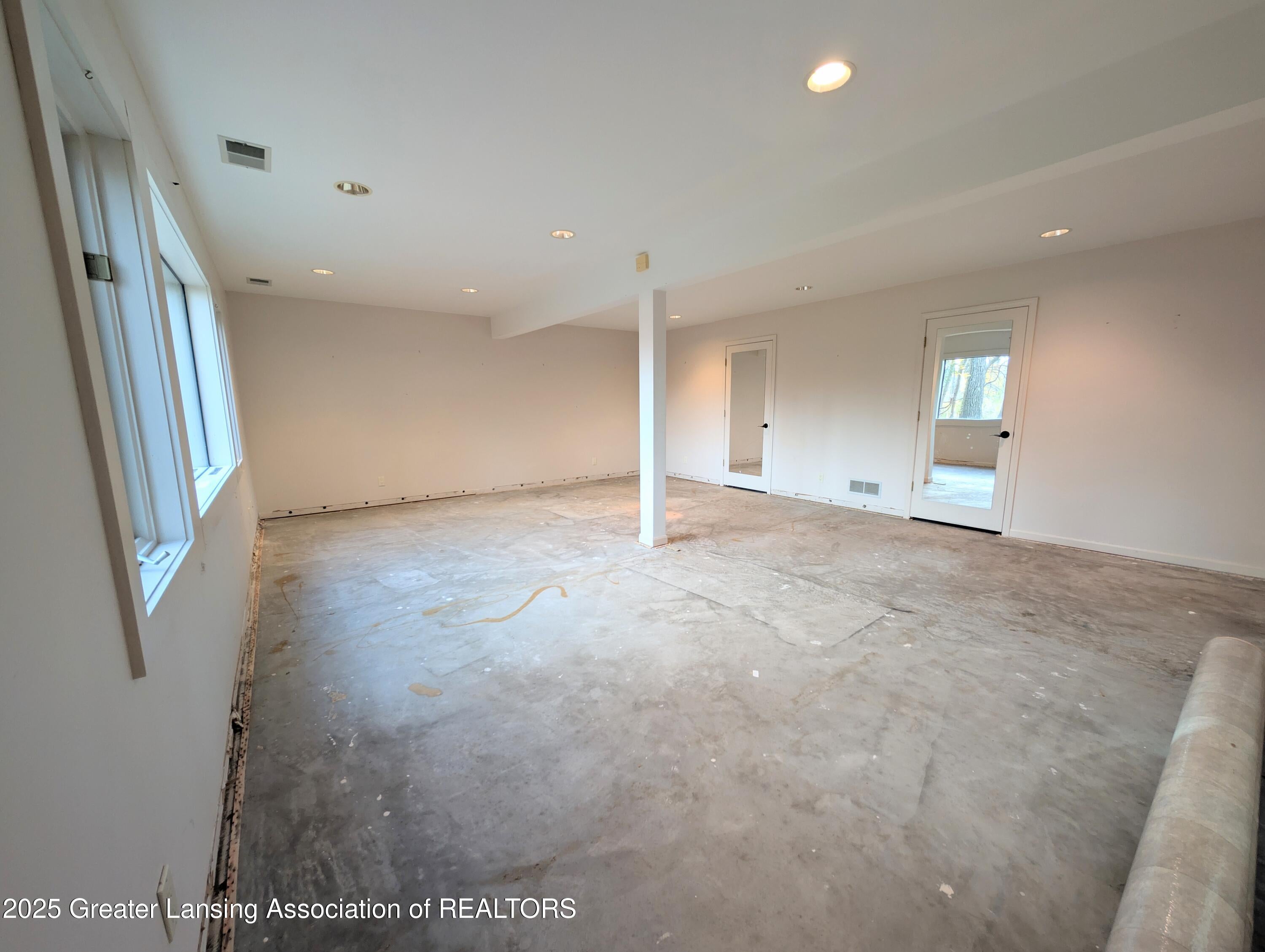 Haslett, Michigan, 48840, United States, 4 Bedrooms Bedrooms, ,4 BathroomsBathrooms,Residential,For Sale,1988994