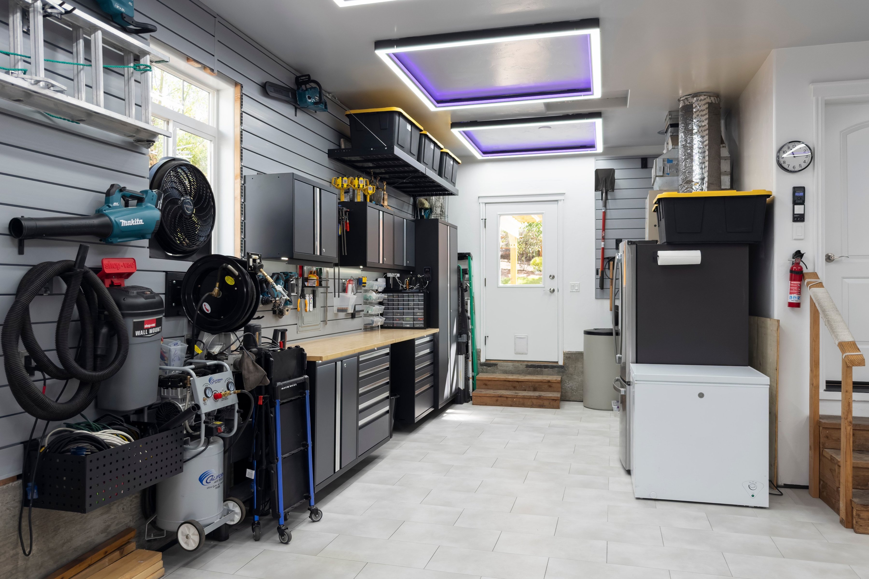 Private Retreat. Exceptional Garage. Room for Everything. - 物件實景