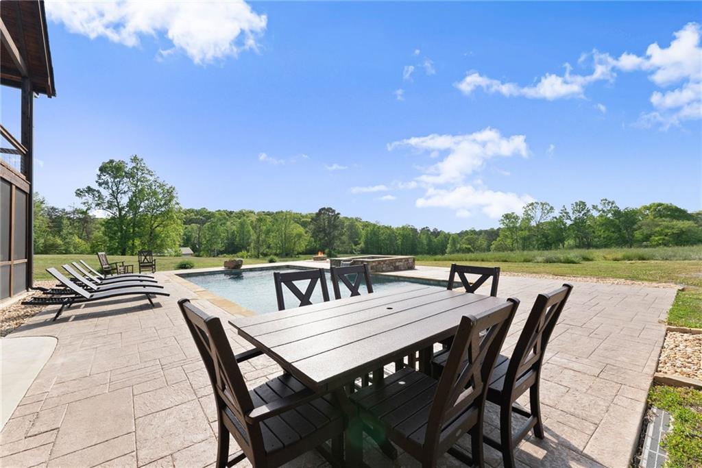 Murrayville, Georgia, 30564, United States, 4 Bedrooms Bedrooms, ,5 BathroomsBathrooms,Residential,For Sale,2039940