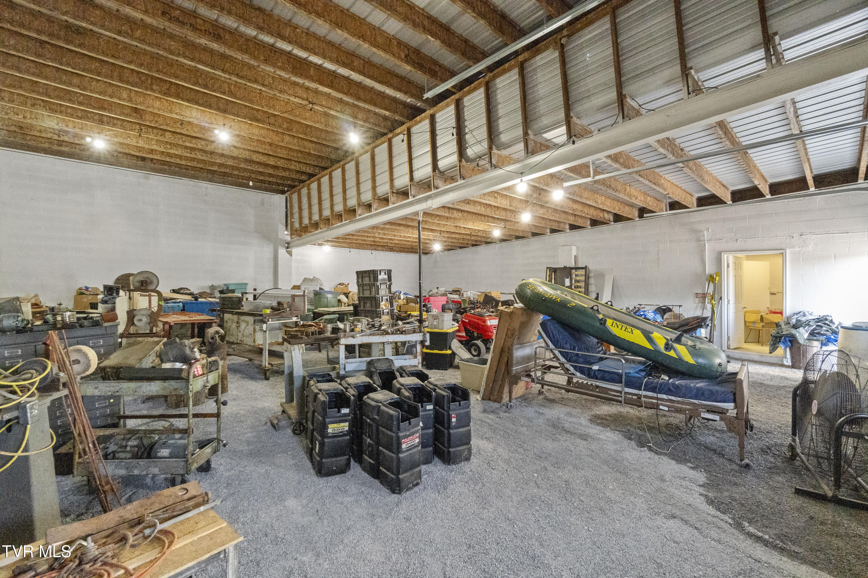 Greeneville, Tennessee, 37743, United States, 3 Bedrooms Bedrooms, ,2 BathroomsBathrooms,Residential,For Sale,1982221