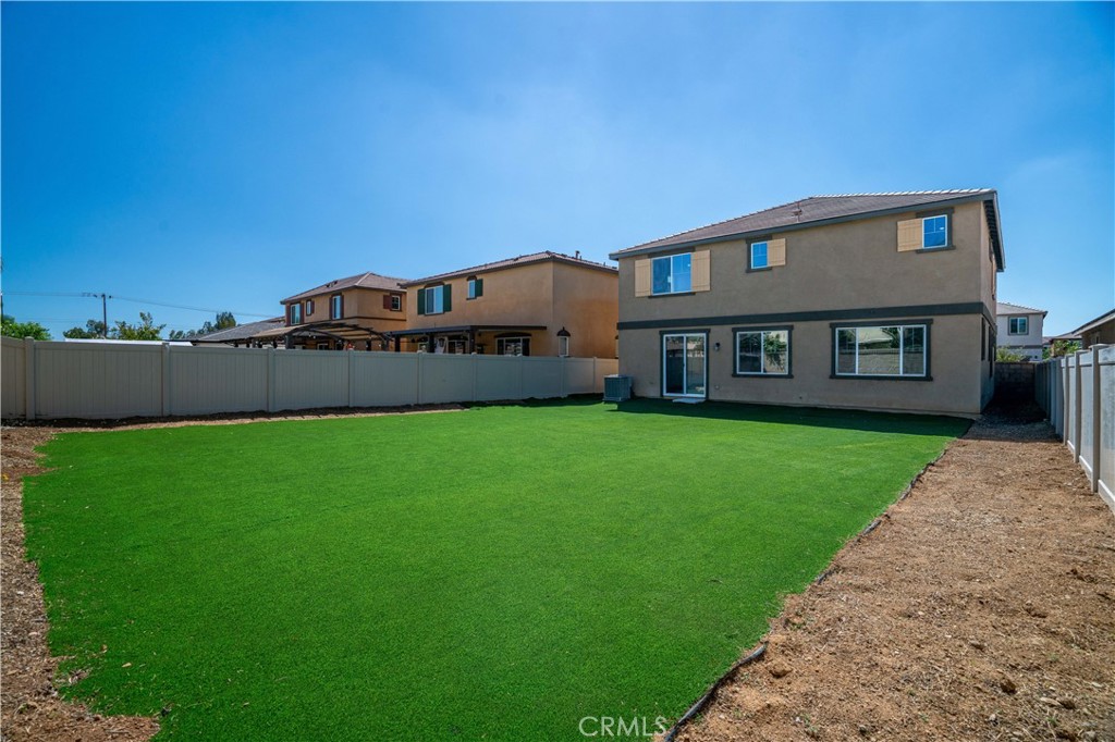 Menifee, California, 92584, United States, 5 Bedrooms Bedrooms, ,3 BathroomsBathrooms,Residential,For Sale,1936987
