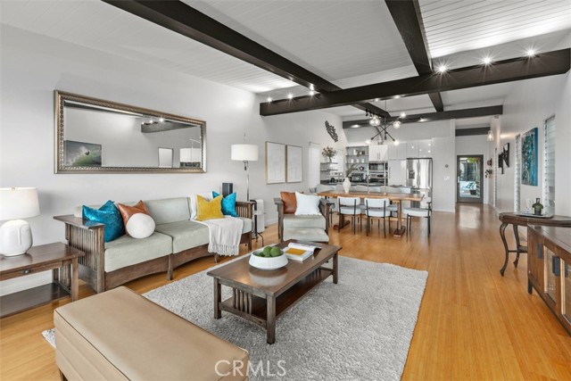 San Diego, California, 92109, United States, 4 Bedrooms Bedrooms, ,3 BathroomsBathrooms,Residential,For Sale,1974655