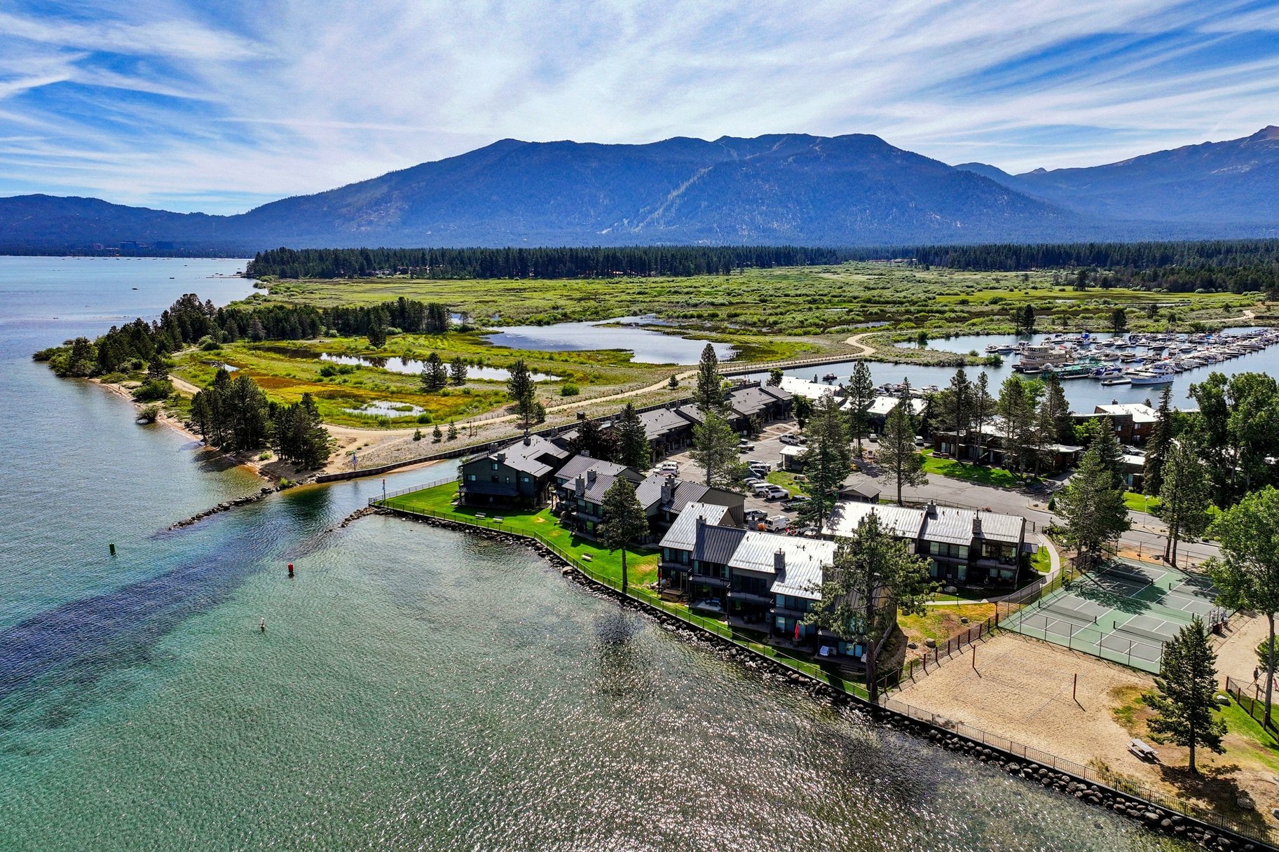  LAKEFRONT LIVING IN TAHOE KEYS - 物件實景