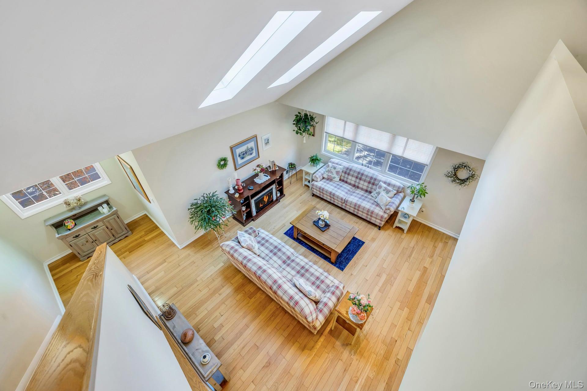 Nesconset, New York, 11767, United States, 2 Bedrooms Bedrooms, ,2 BathroomsBathrooms,Residential,For Sale,1988274