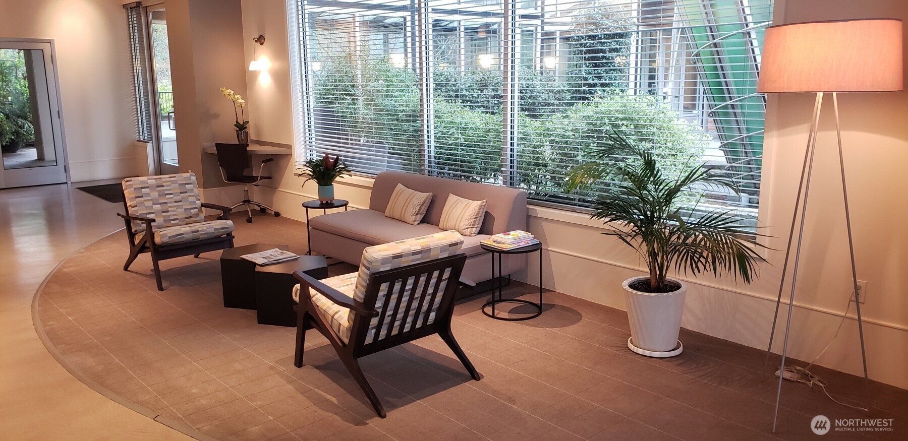 Seattle, Washington, 98121, United States, 1 Bedroom Bedrooms, ,1 BathroomBathrooms,Residential,For Sale,1896299