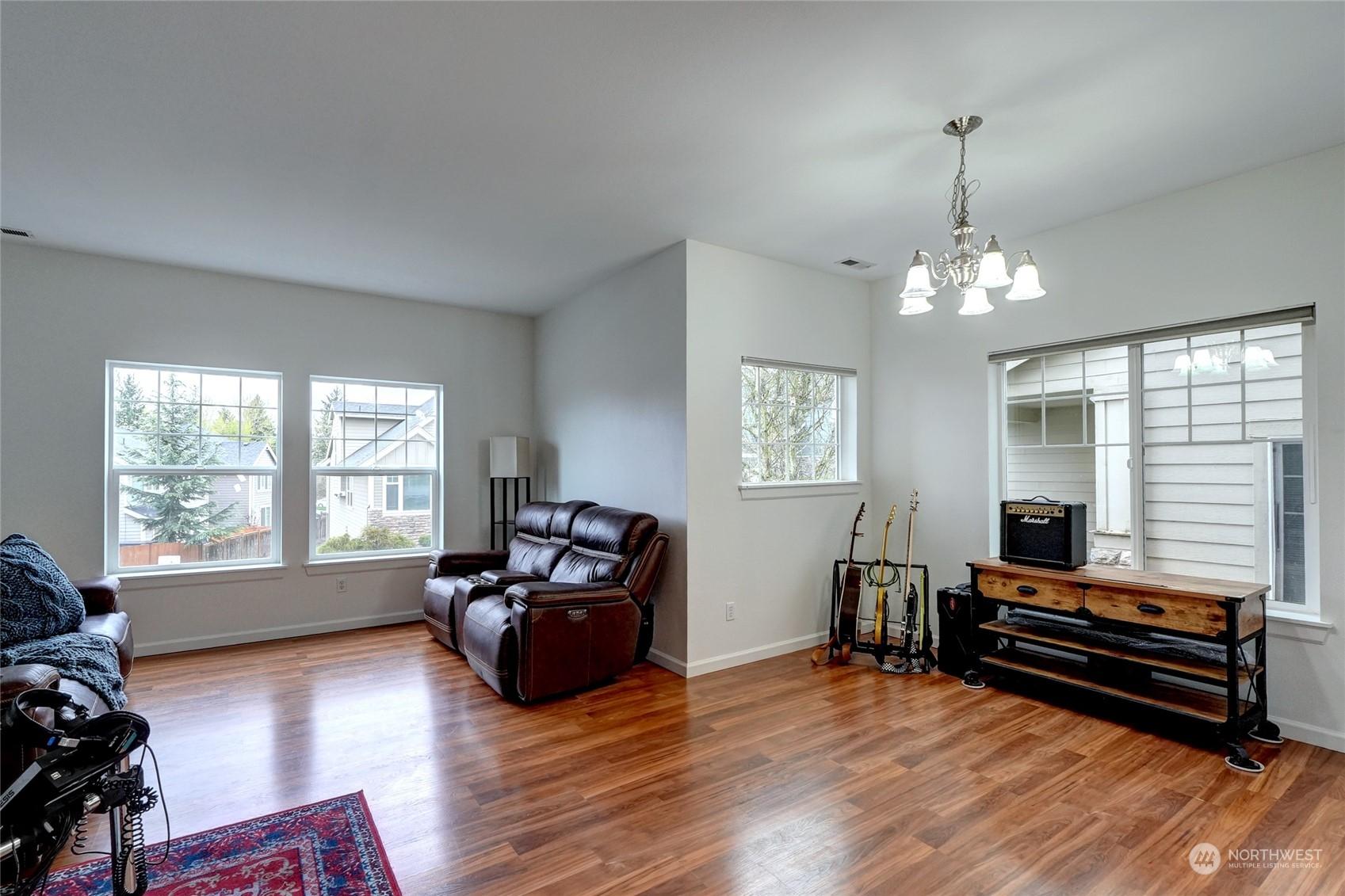 516 50TH ST SE 102, AUBURN, Washington, 98092, United States, 4 Bedrooms Bedrooms, ,3 BathroomsBathrooms,Residential,For Sale,516 50TH ST SE 102,1494929