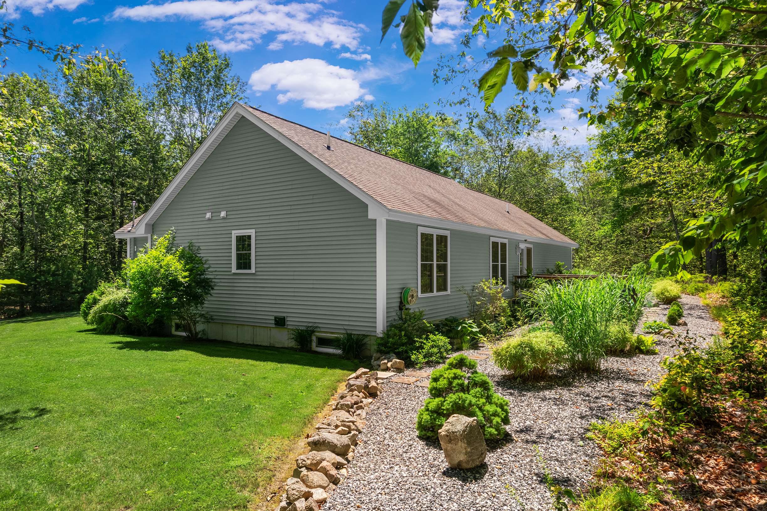  Contemporary Single Level Home on 2+ Acres in Cape Neddick - 物件實景