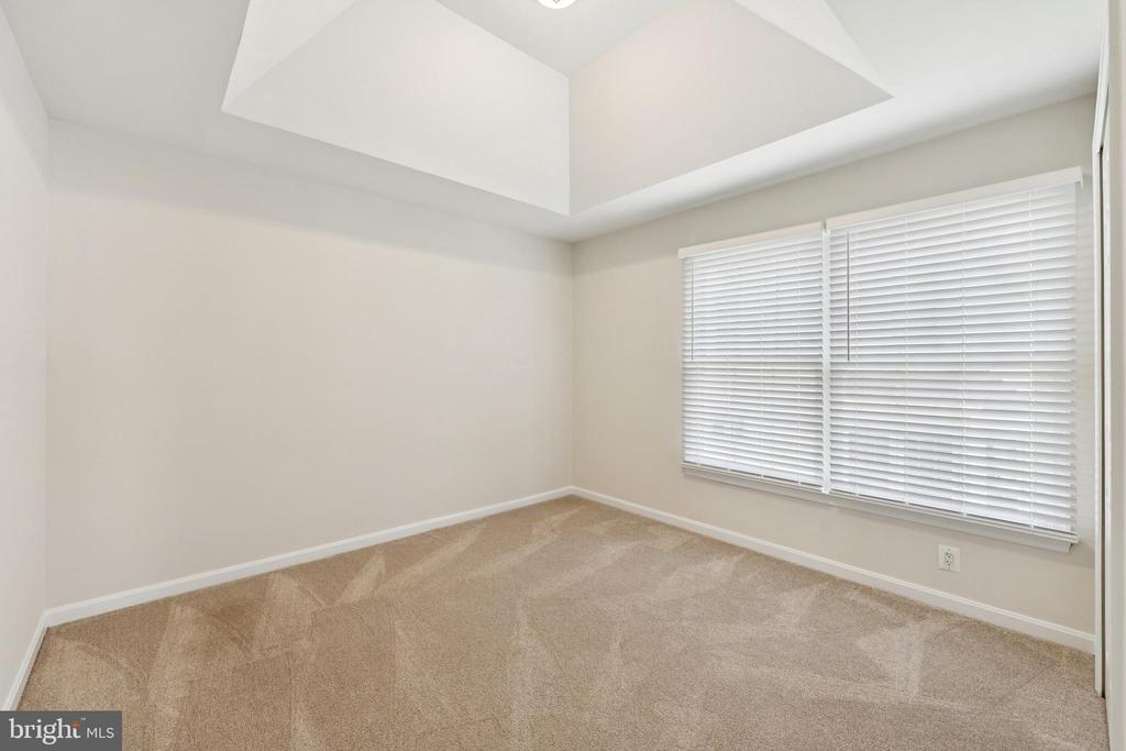 Fairfax Station, Virginia, 22039, United States, 5 Bedrooms Bedrooms, ,4 BathroomsBathrooms,Residential,For Sale,1887245