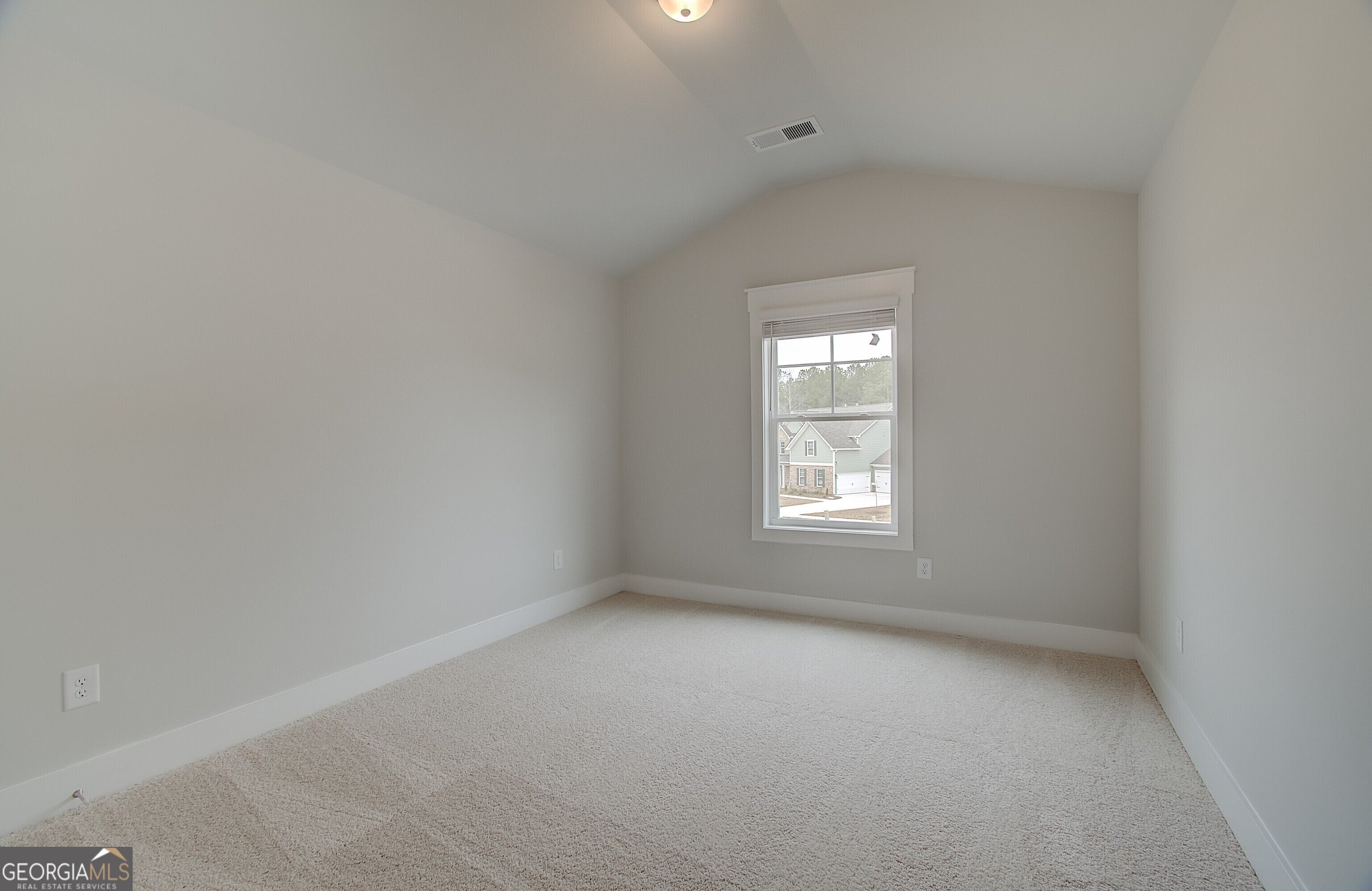 Senoia, Georgia, 30276, United States, 4 Bedrooms Bedrooms, ,4 BathroomsBathrooms,Residential,For Sale,2008995