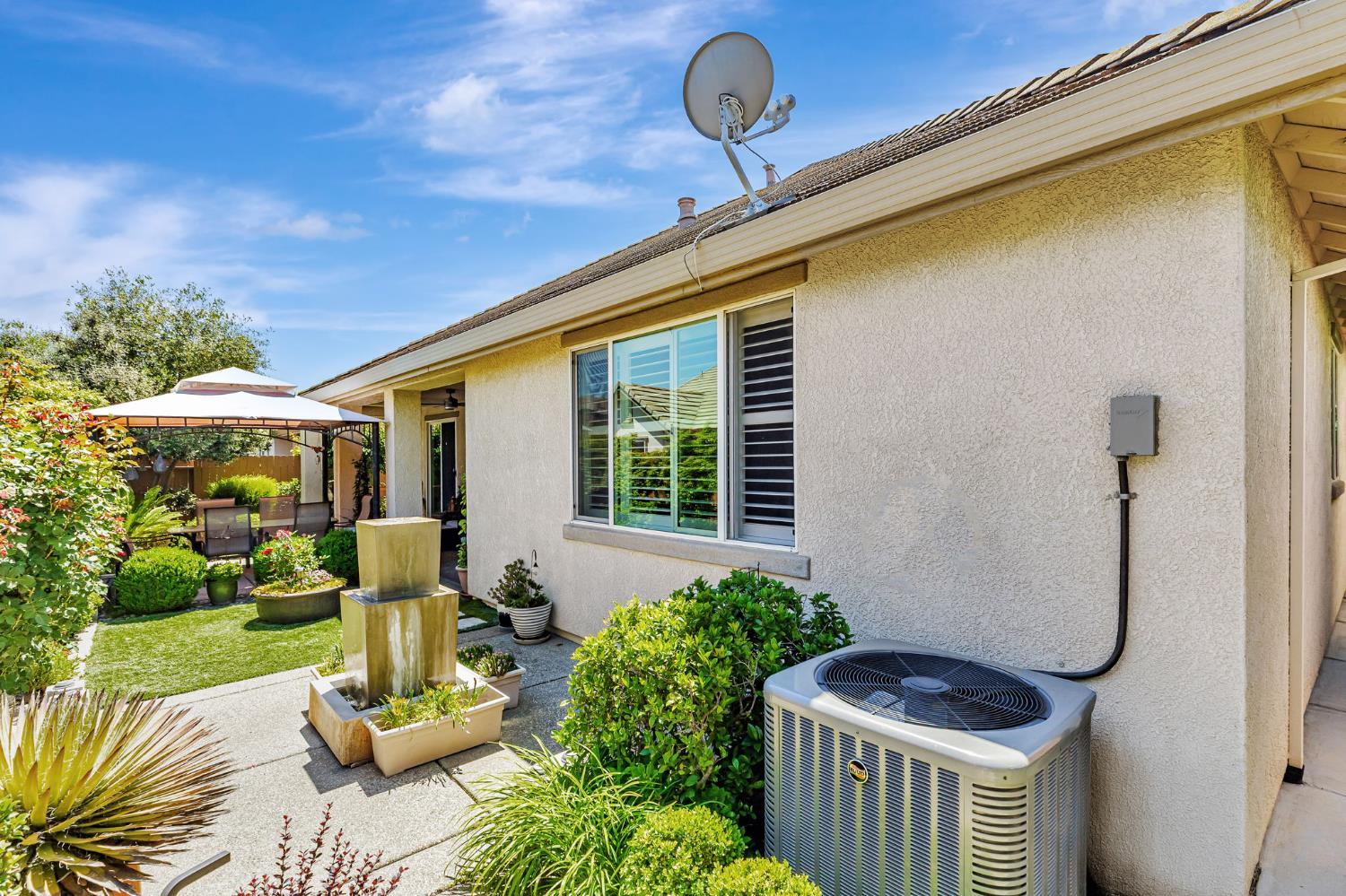 Elk Grove, California, 95757, United States, 2 Bedrooms Bedrooms, ,2 BathroomsBathrooms,Residential,For Sale,1901931