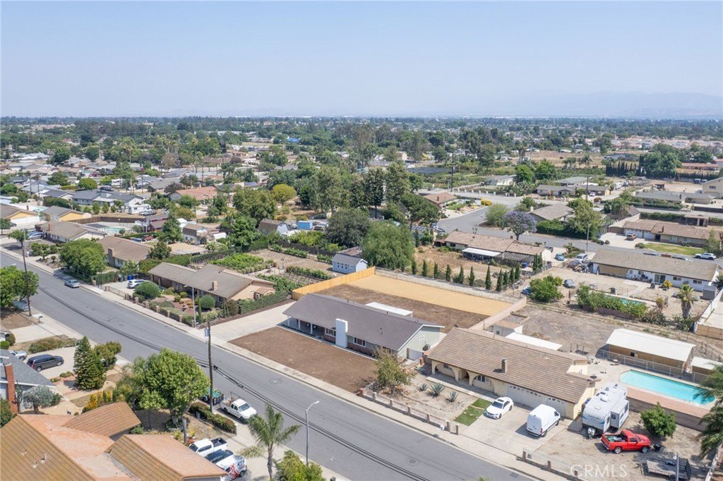 Montclair, California, 91763, United States, 4 Bedrooms Bedrooms, ,2 BathroomsBathrooms,Residential,For Sale,2048978