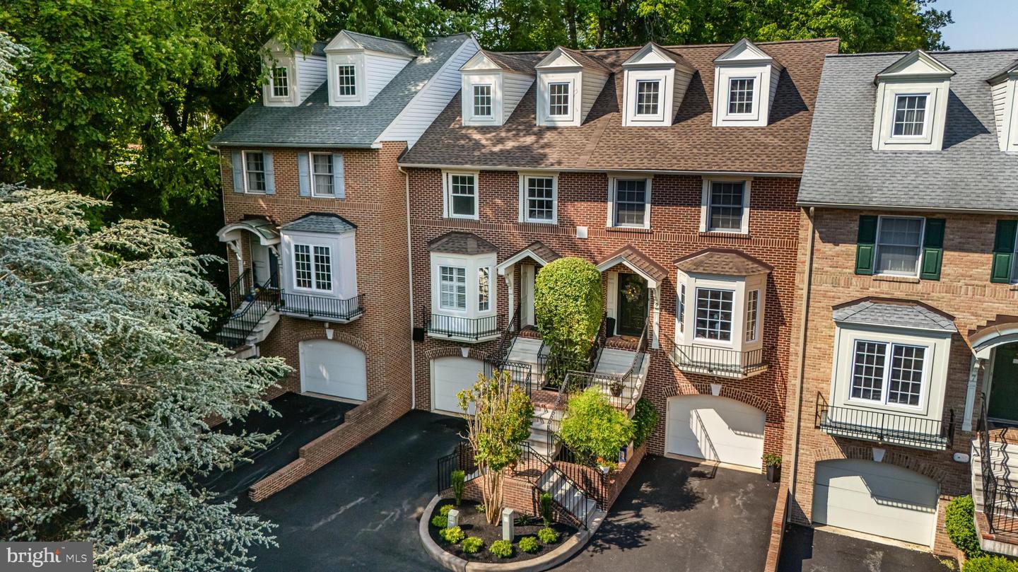 WILMINGTON, Delaware, 19806, United States, 4 Bedrooms Bedrooms, ,4 BathroomsBathrooms,Residential,For Sale,2048566