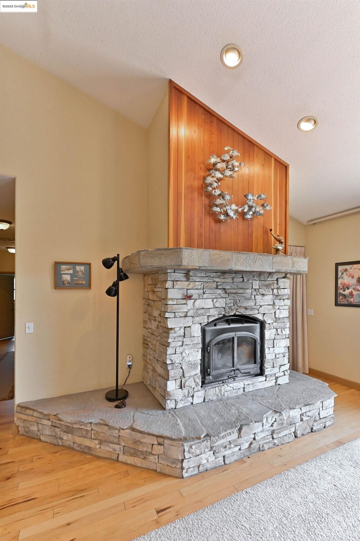 Tuolumne, California, 95379, United States, 5 Bedrooms Bedrooms, ,4 BathroomsBathrooms,Residential,For Sale,1983236