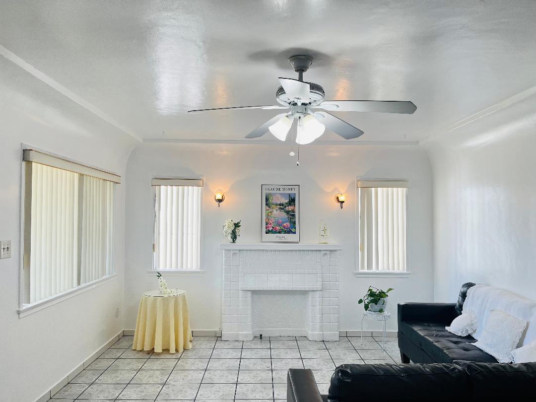 Maywood, California, 90270, United States, 3 Bedrooms Bedrooms, ,2 BathroomsBathrooms,Residential,For Sale,2049216