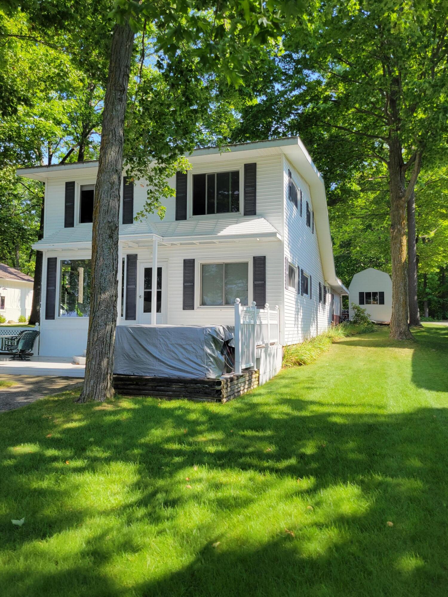 Alpena, Michigan, 49707, United States, 3 Bedrooms Bedrooms, ,3 BathroomsBathrooms,Residential,For Sale,1924180