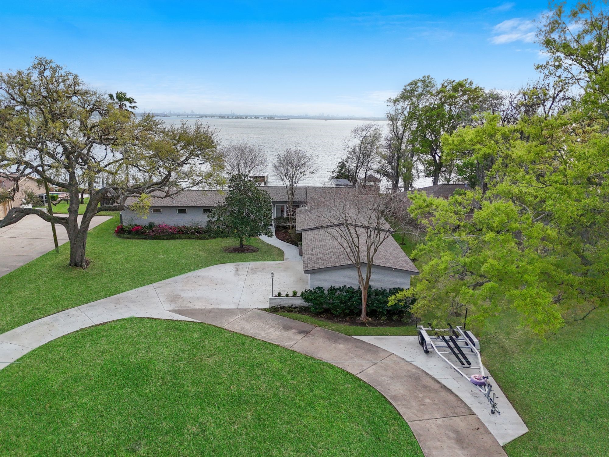  138 N Burnett Drive - 物件實景