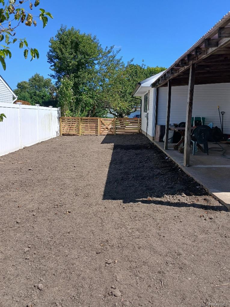 East Patchogue, New York, 11772, United States, 4 Bedrooms Bedrooms, ,1 BathroomBathrooms,Residential,For Sale,1948029