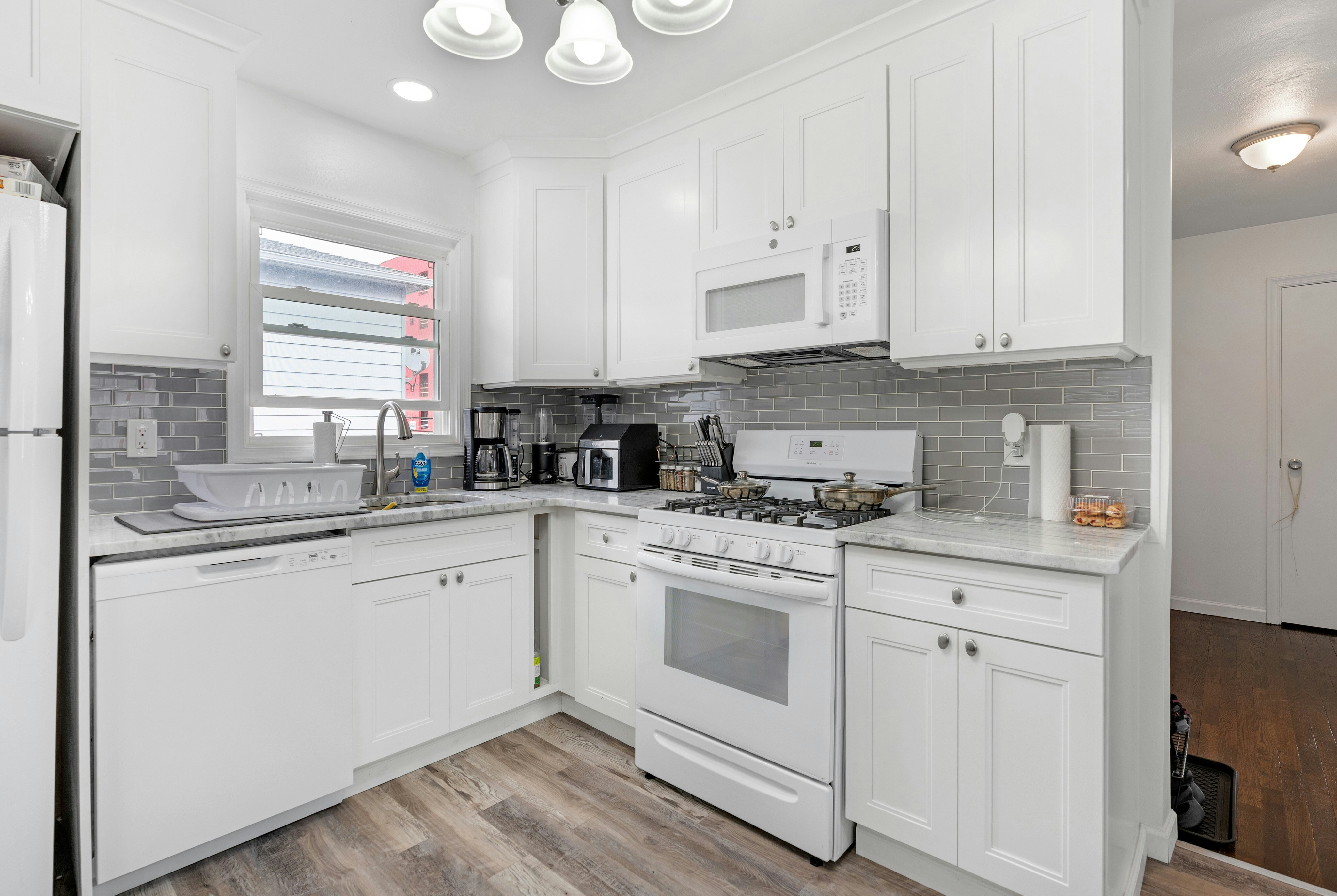  51 East 14th Street, Bayonne, NJ 07002 - 物件實景