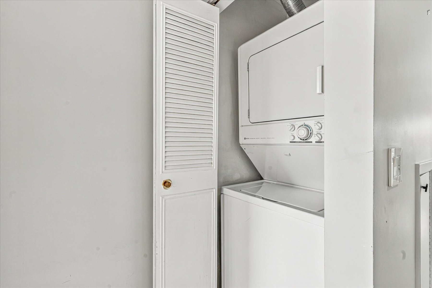  1301 Michael Court #1624, Bayside, NY, 11360 - 物件實景
