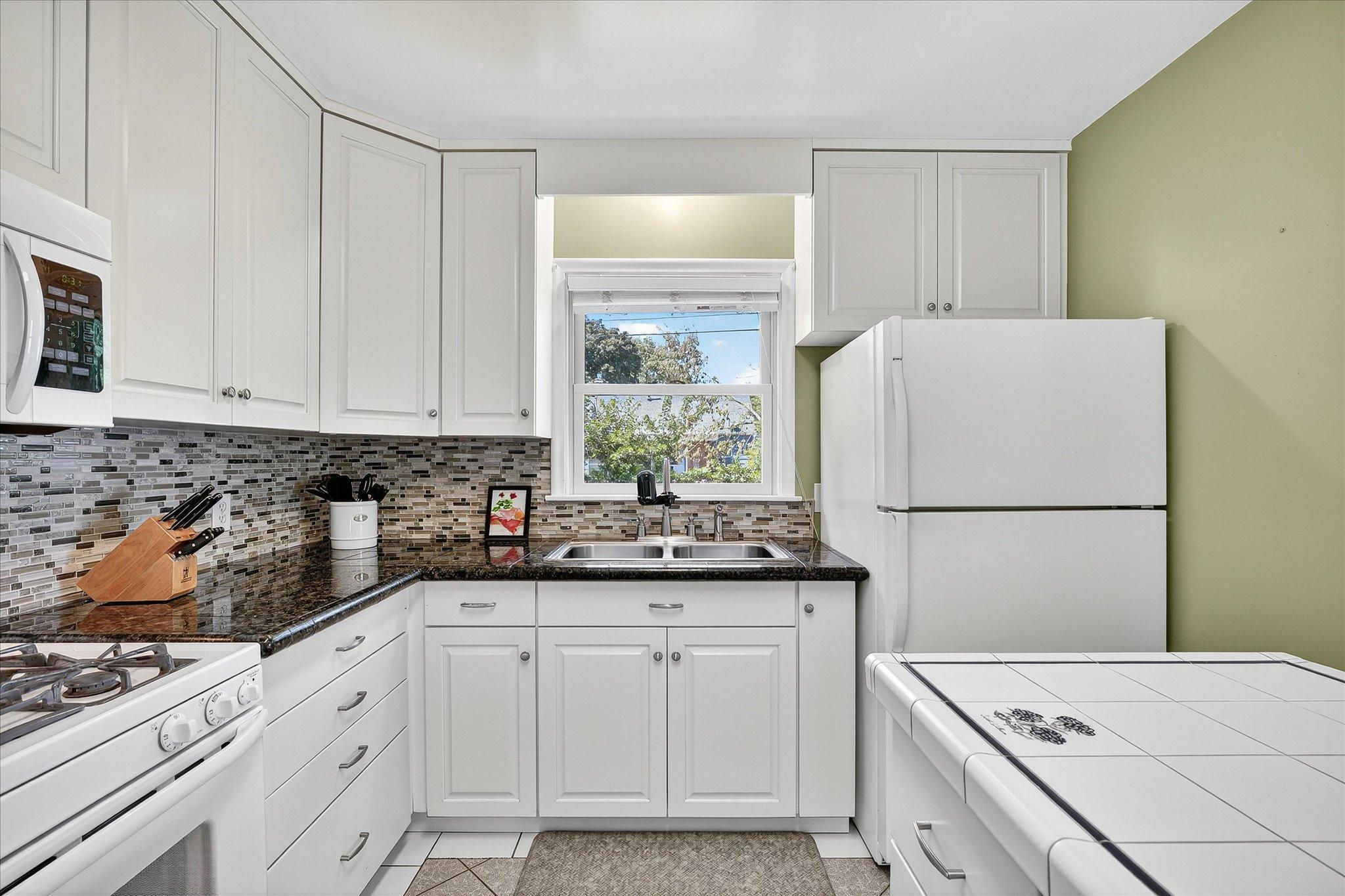 Edina, Minnesota, 55410, United States, 3 Bedrooms Bedrooms, ,1 BathroomBathrooms,Residential,For Sale,1941033