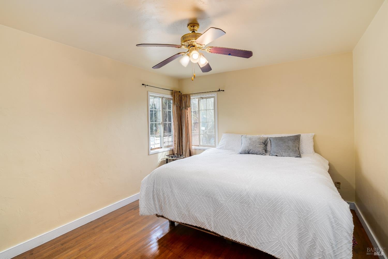 Richmond, California, 94804, United States, 2 Bedrooms Bedrooms, ,2 BathroomsBathrooms,Residential,For Sale,1892898