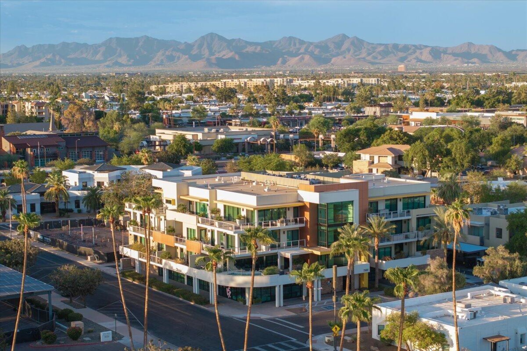  7502 E Main Street  Scottsdale, AZ - 物件實景