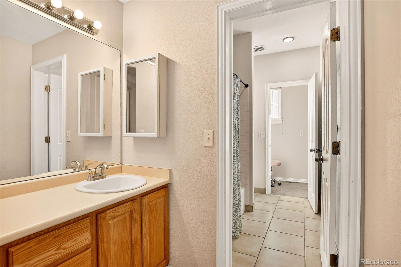 Highlands Ranch, Colorado, 80126, United States, 5 Bedrooms Bedrooms, ,4 BathroomsBathrooms,Residential,For Sale,1989546