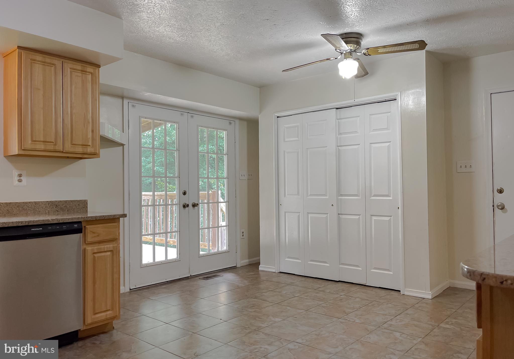 Waldorf, Maryland, 20603, United States, 5 Bedrooms Bedrooms, ,3 BathroomsBathrooms,Residential,For Sale,1928976