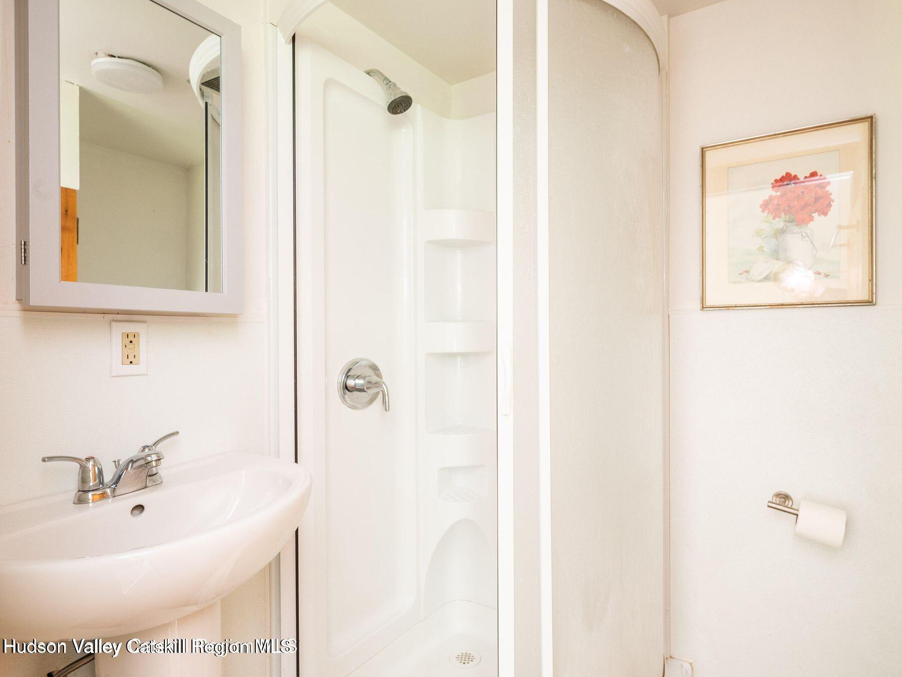 Woodstock, New York, 12498, United States, 3 Bedrooms Bedrooms, ,4 BathroomsBathrooms,Residential,For Sale,1857603
