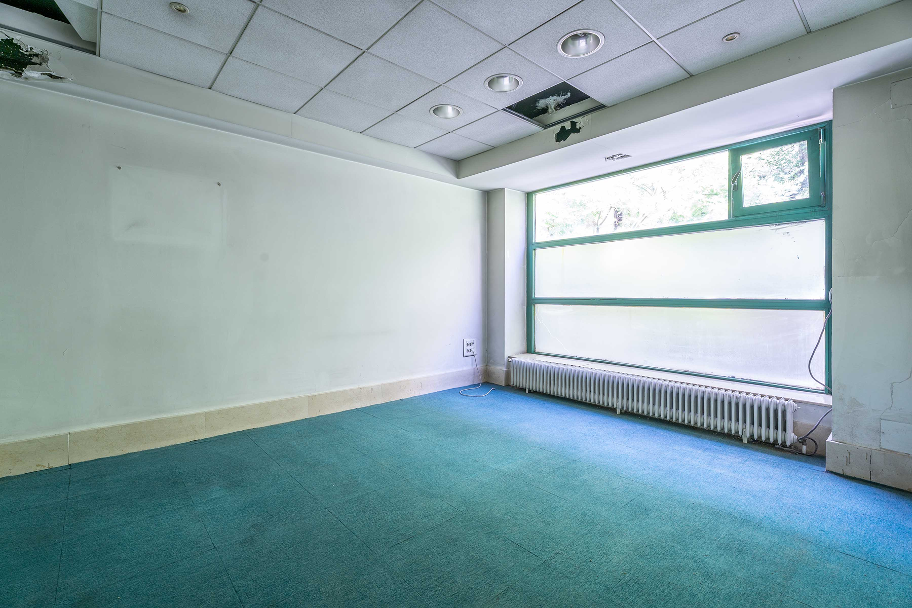  Recoletos: transformable office into a home with 9 windows. Madrid - 物件實景